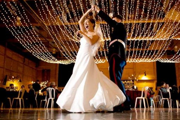 Learn Fantastic Dance for your Wedding 